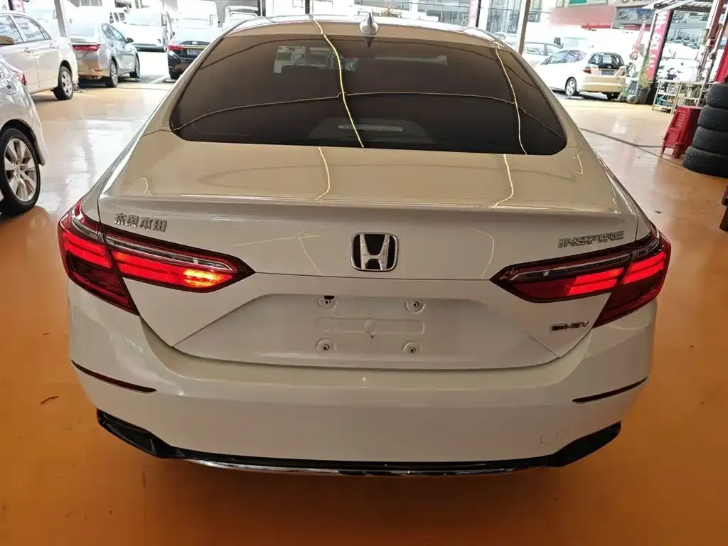 Honda Inspire — фото 6