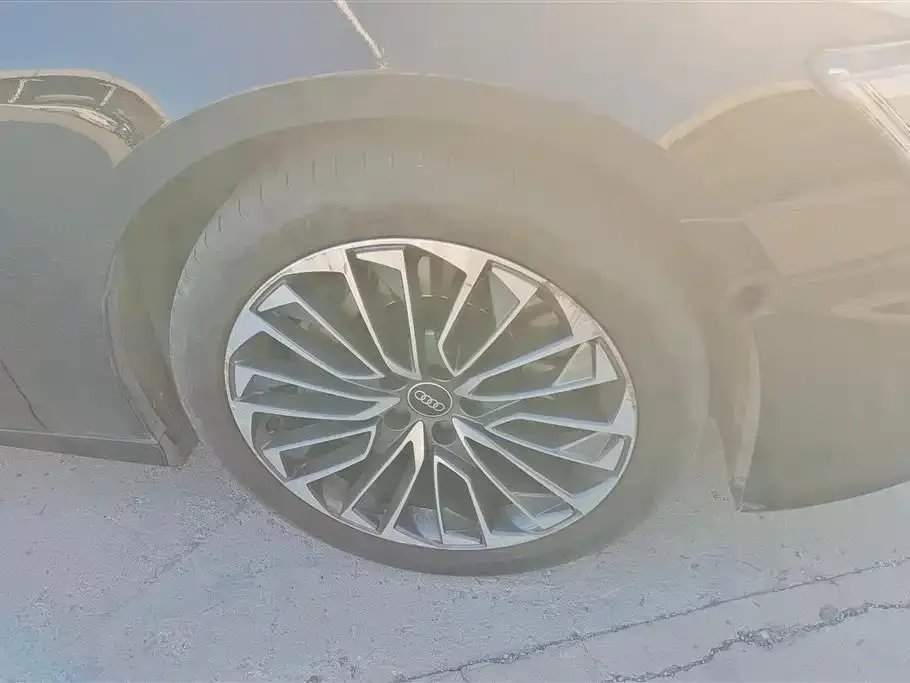 Audi A6L New Energy 2023 из CN, фото 6