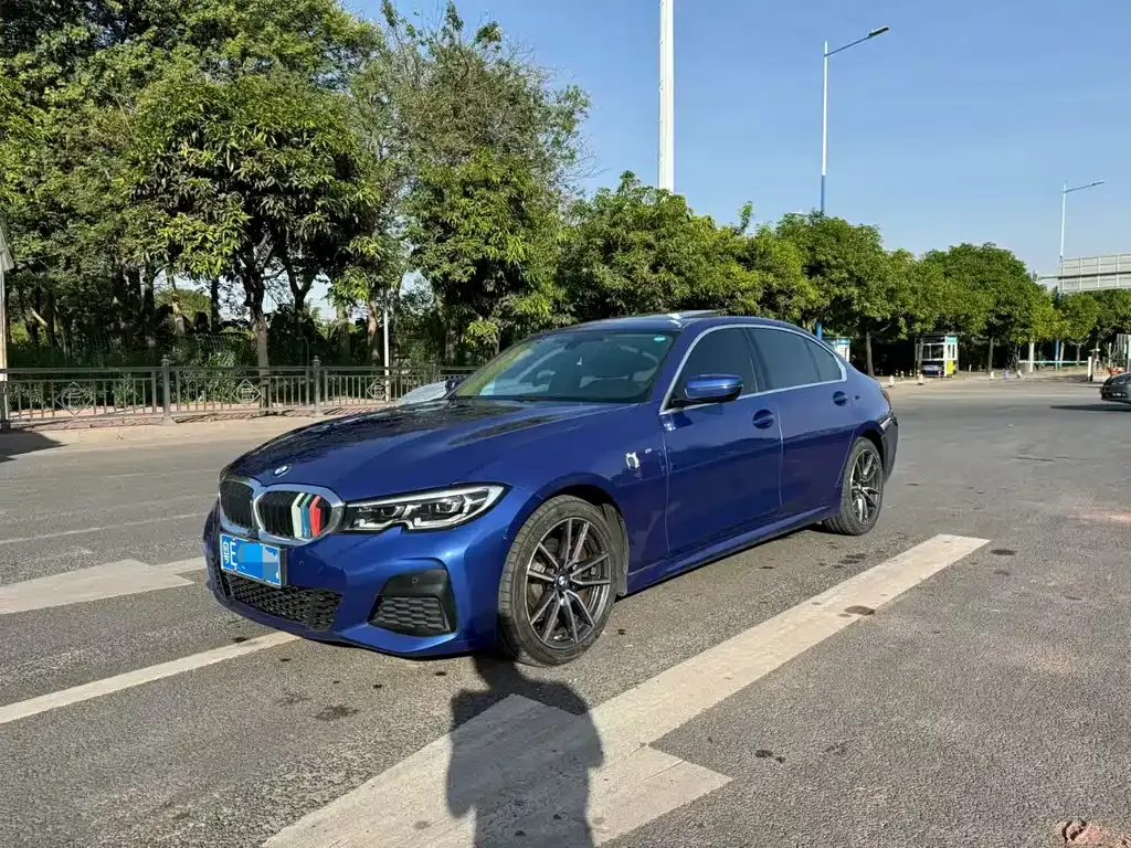 BMW 3 Series 2021 из CN, фото 1
