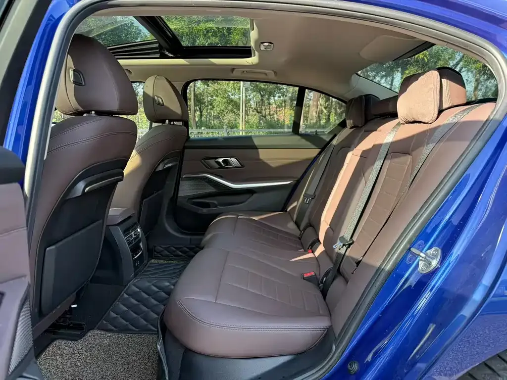 BMW 3 Series 2021 из CN, фото 6