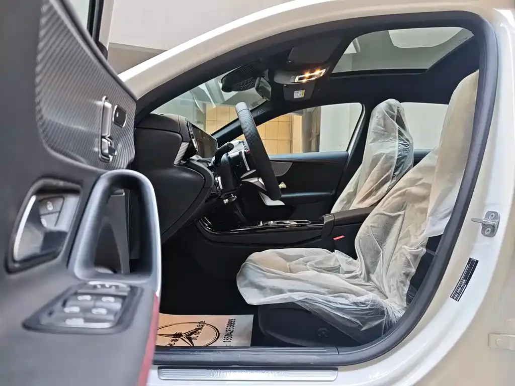 Mercedes-Benz A-Class 2025 из CN, фото 4
