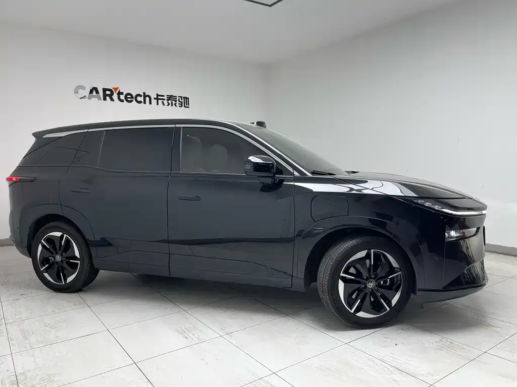 Toyota Platinum 3X 2025 из CN, фото 4