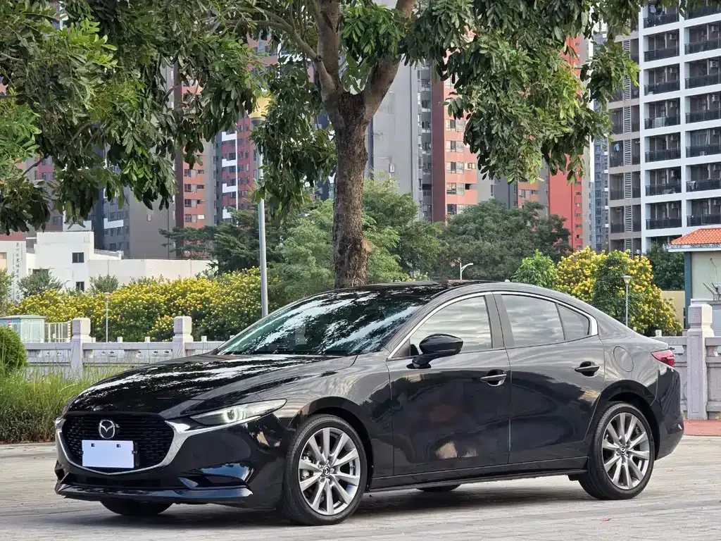 Mazda 3 Axela 2022 из CN, фото 1