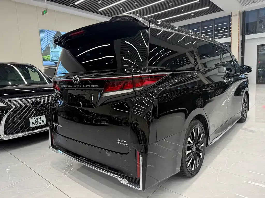 Toyota Vellfire 2023 из CN, фото 10
