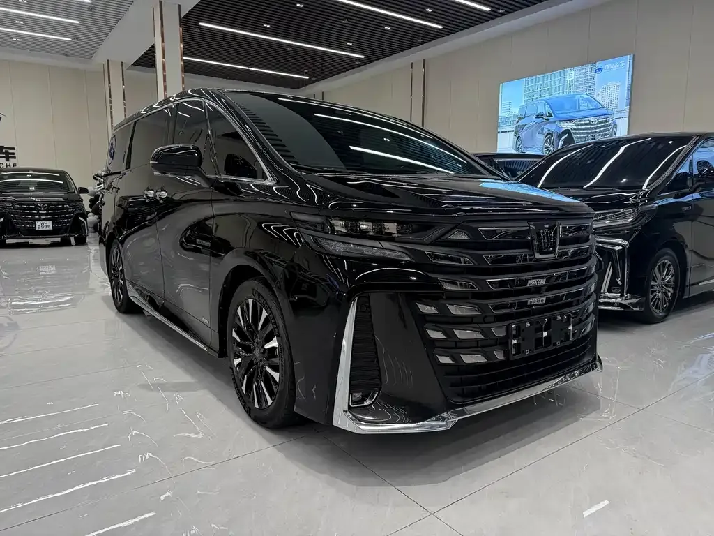 Toyota Vellfire 2023 из CN, фото 3