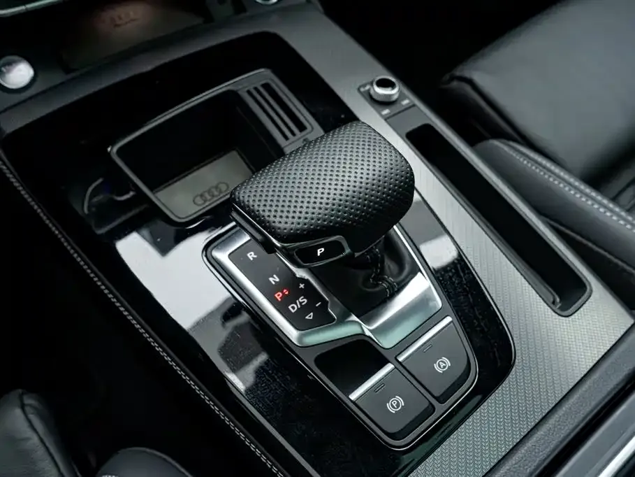 Audi Q5L 2024 из CN, фото 3