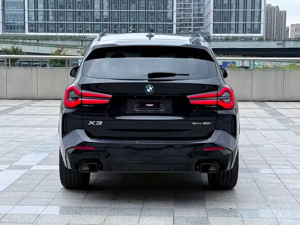 BMW X3 — фото 10
