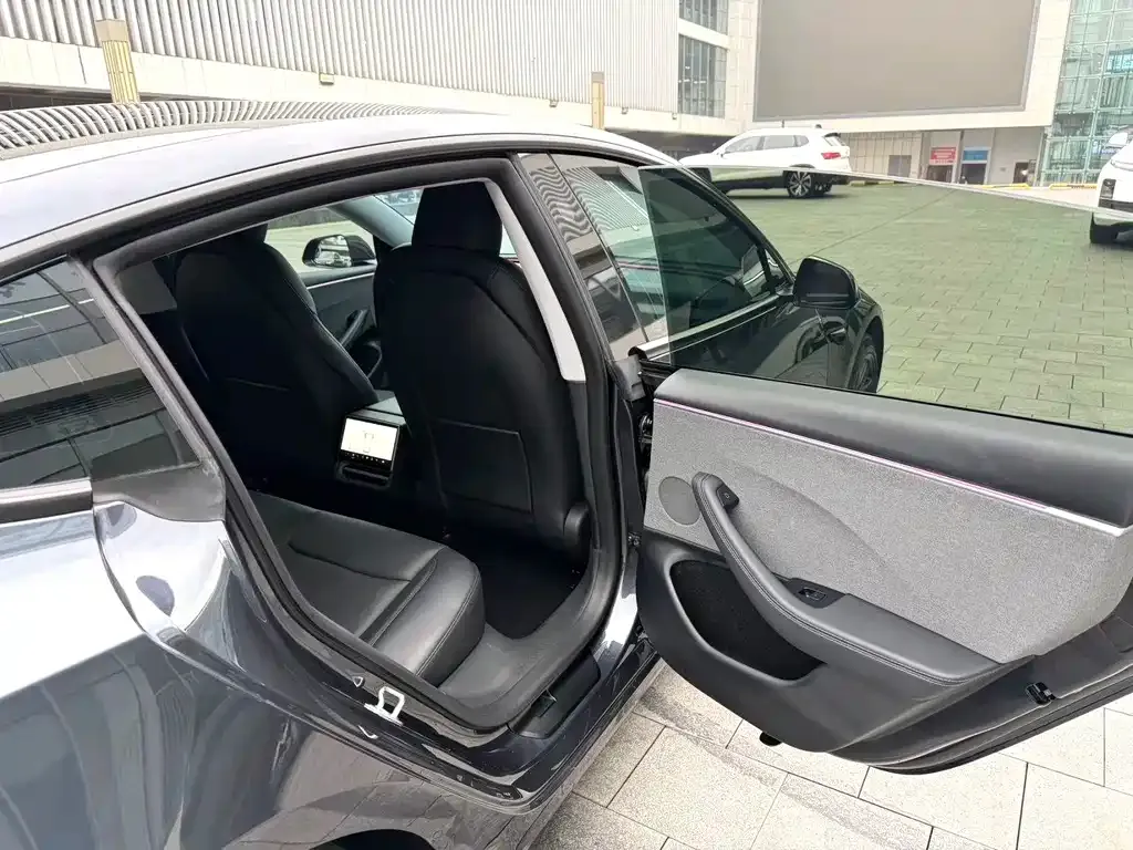Tesla Model 3 2024 из CN, фото 9