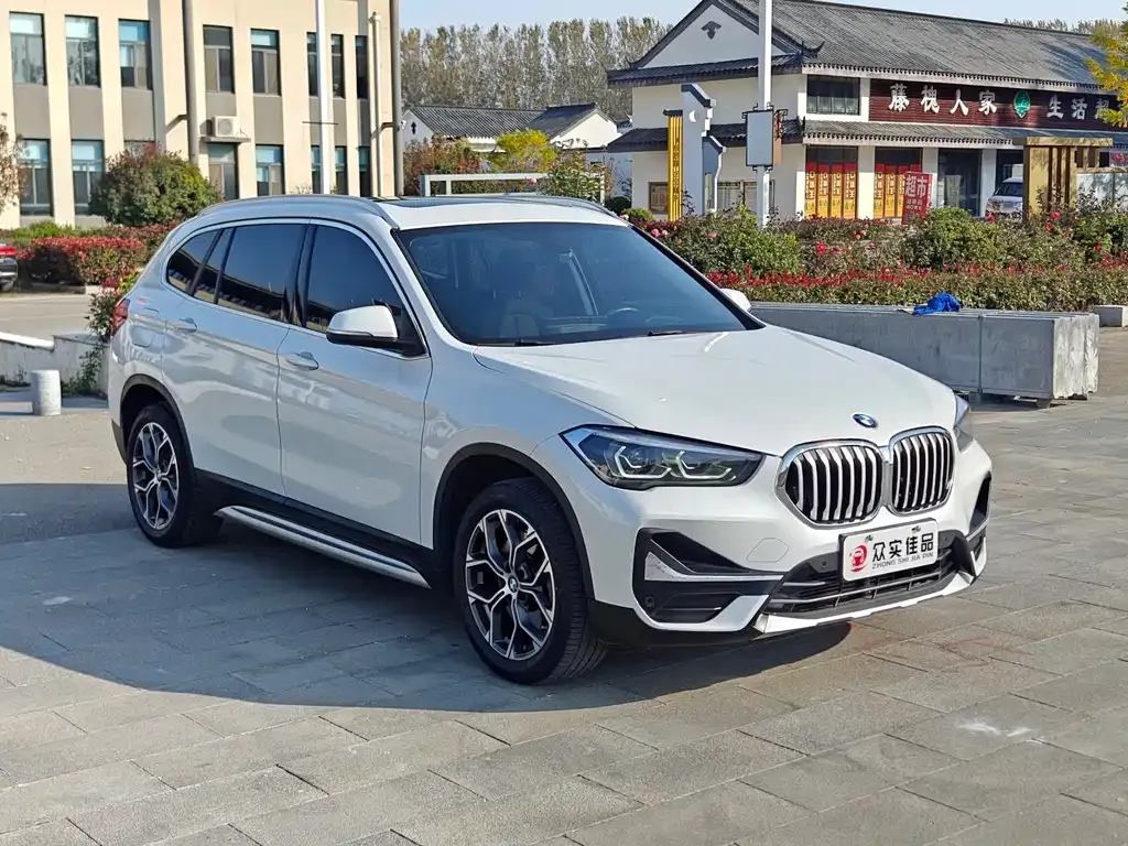 BMW X1 — фото 3