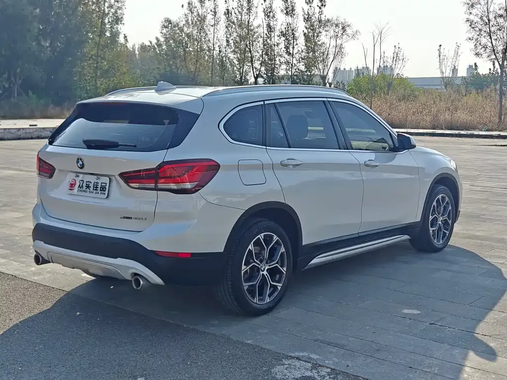 BMW X1 — фото 4