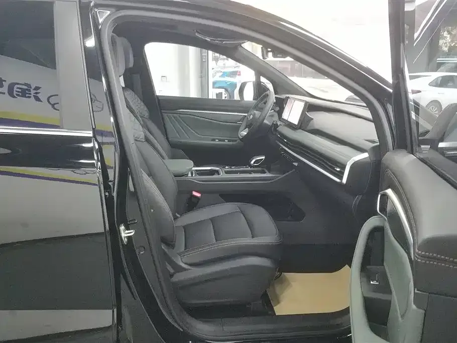 Geely Haoyue L 2023 из CN, фото 8