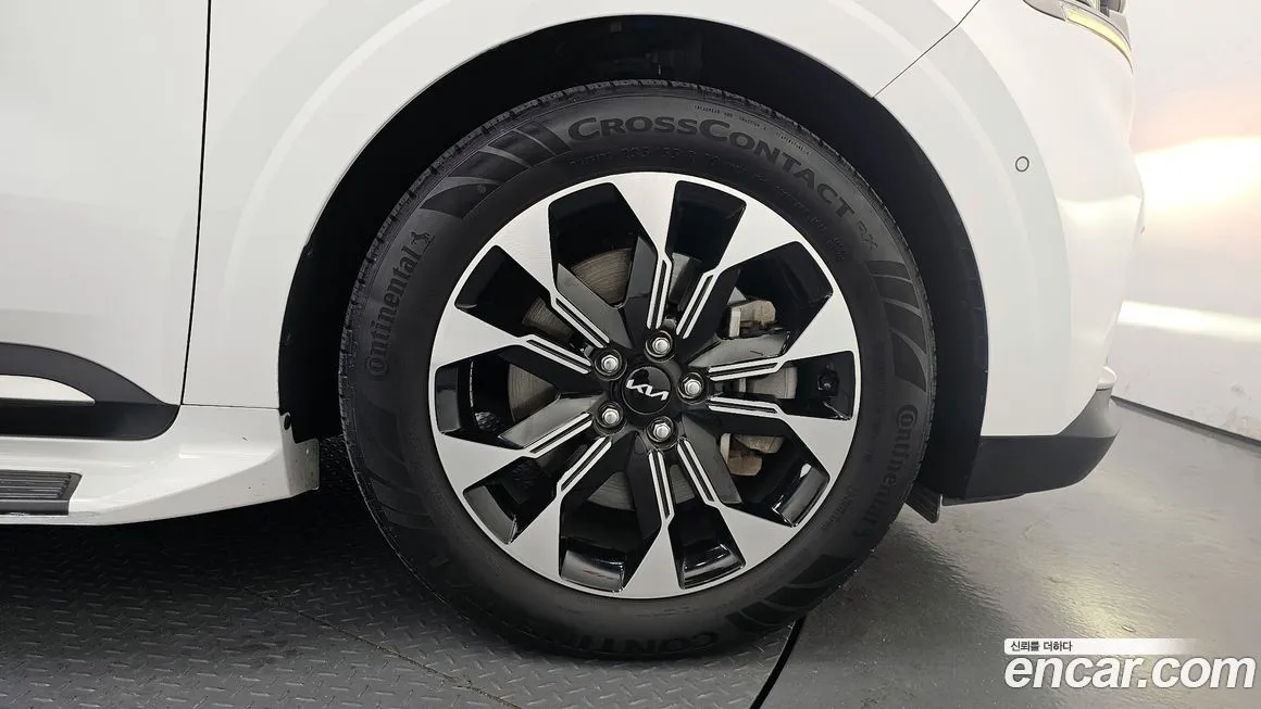 Kia Carnival 2023 из KR, фото 5