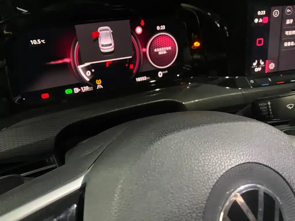 Volkswagen Golf GTI 2023 из CN, фото 6