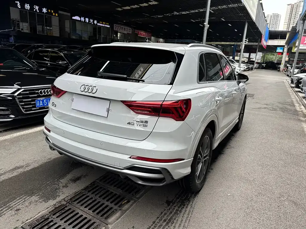 Audi Q3 — фото 4