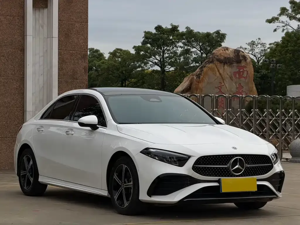 Mercedes-Benz A-Class 2024 из CN, фото 3