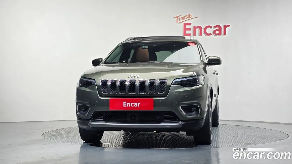 Jeep Cherokee — фото 3