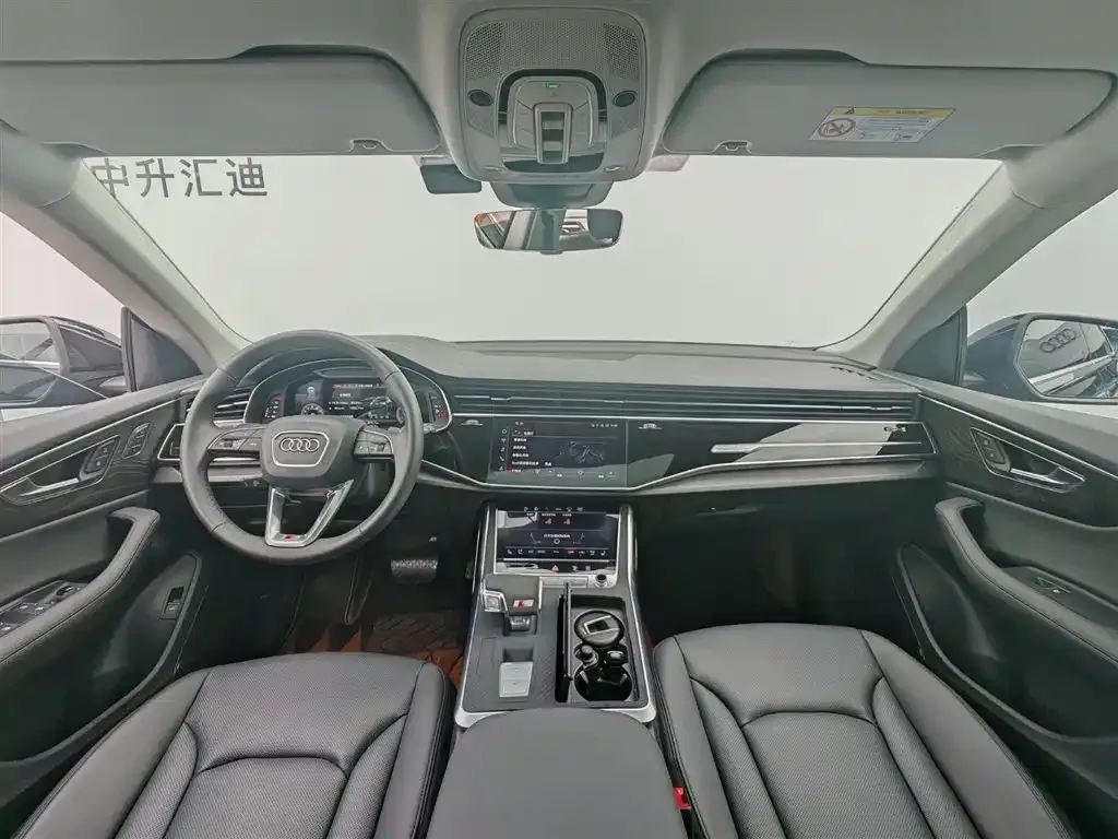 Audi Q8 2024 из CN, фото 9
