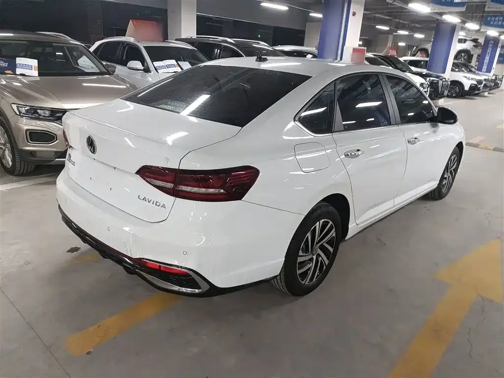 Volkswagen Lavida 2024 из CN, фото 7