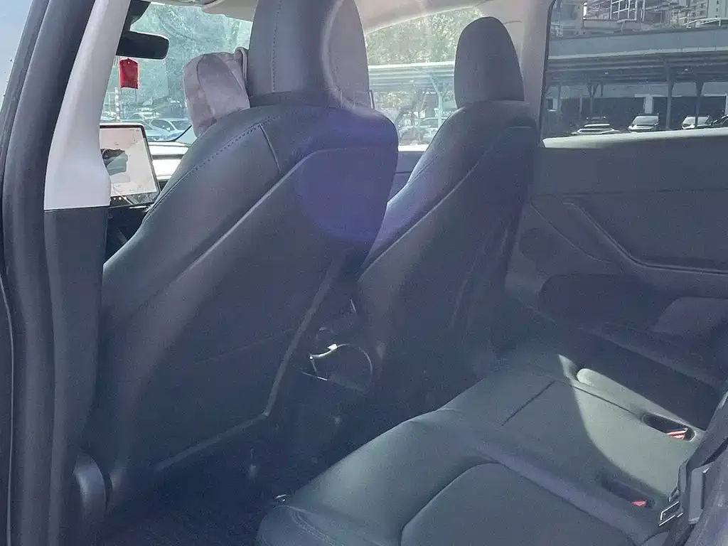 Tesla Model Y 2025 из CN, фото 10