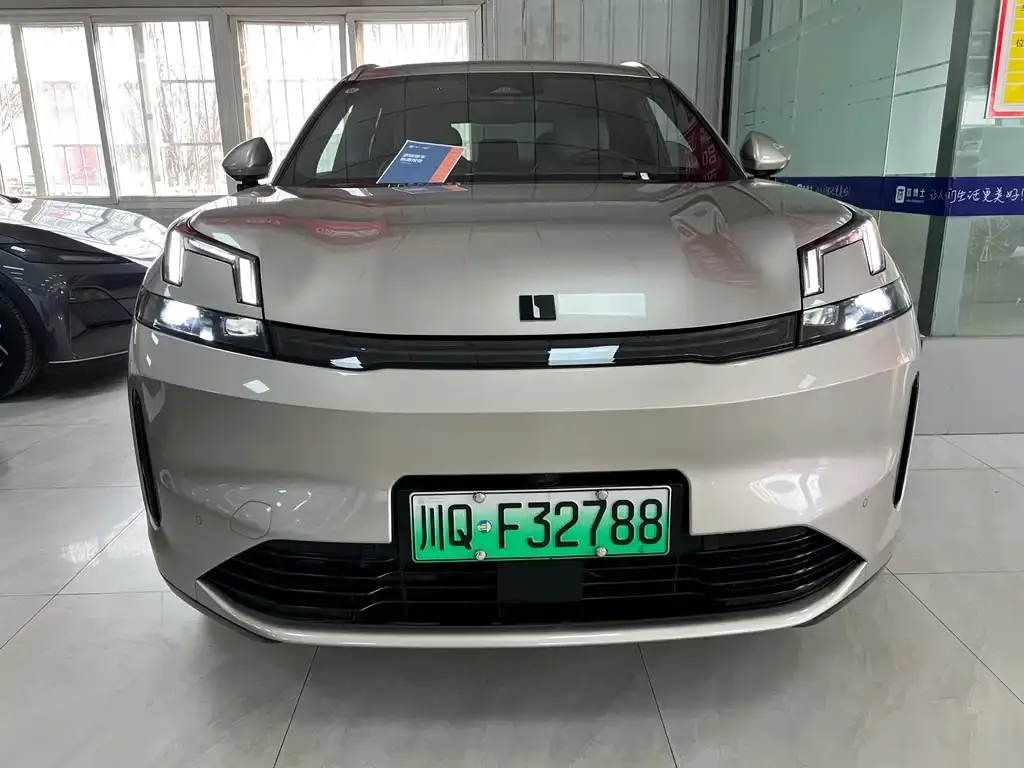 Lynk & Co 08 EM-P 2024 из CN, фото 2