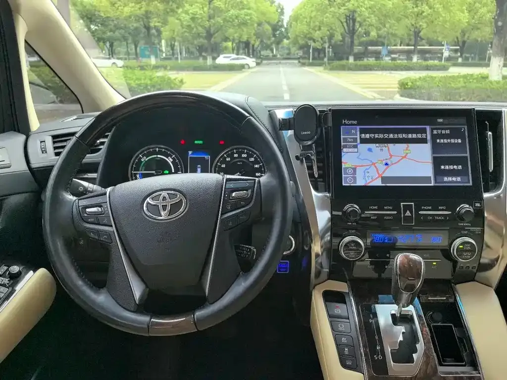 Toyota Alphard 2021 из CN, фото 10