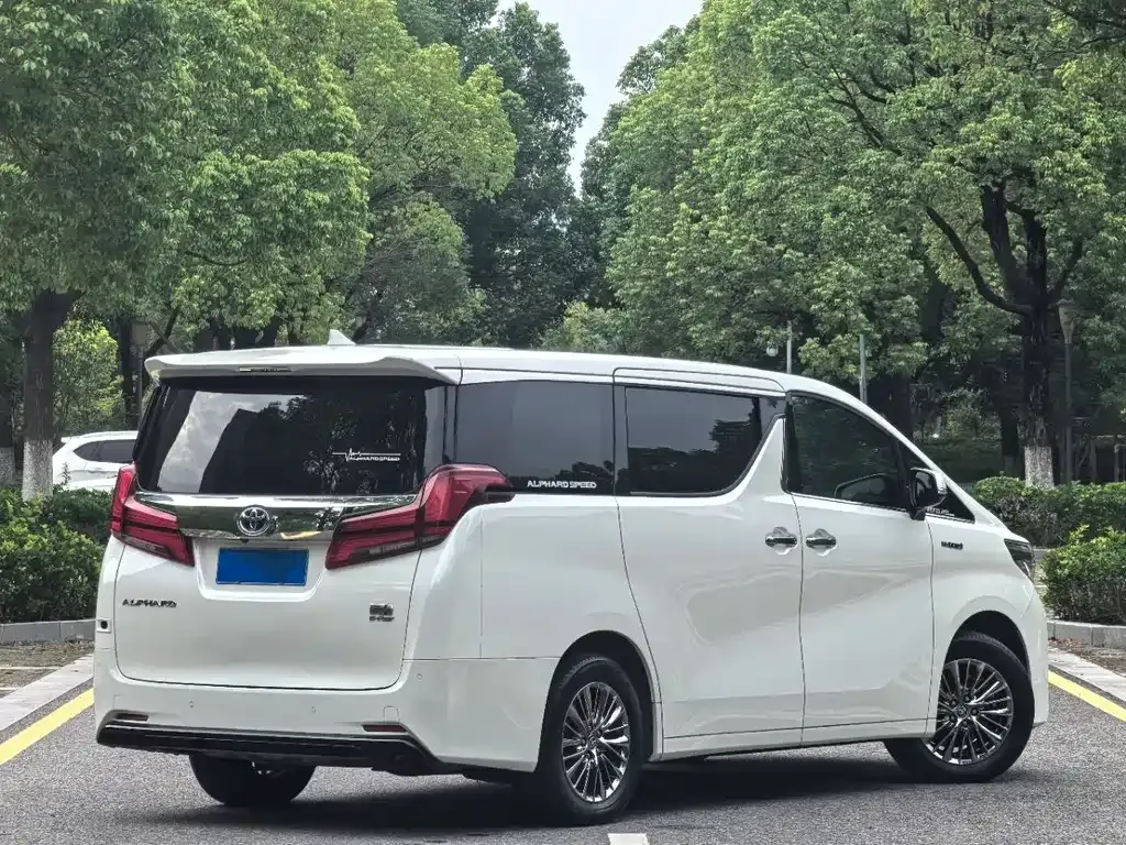 Toyota Alphard 2021 из CN, фото 3