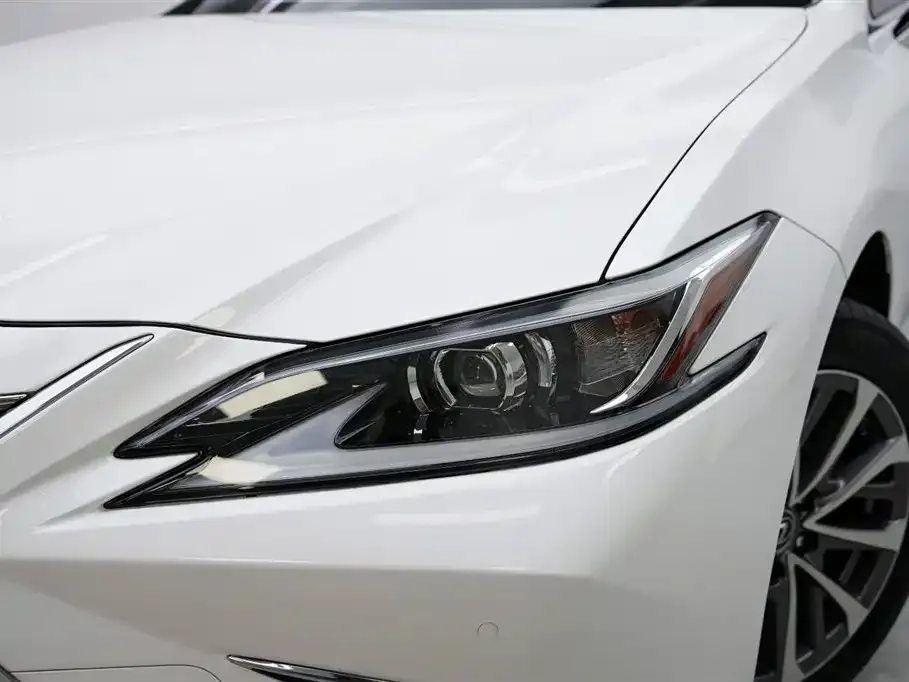 Lexus ES 2022 из CN, фото 2