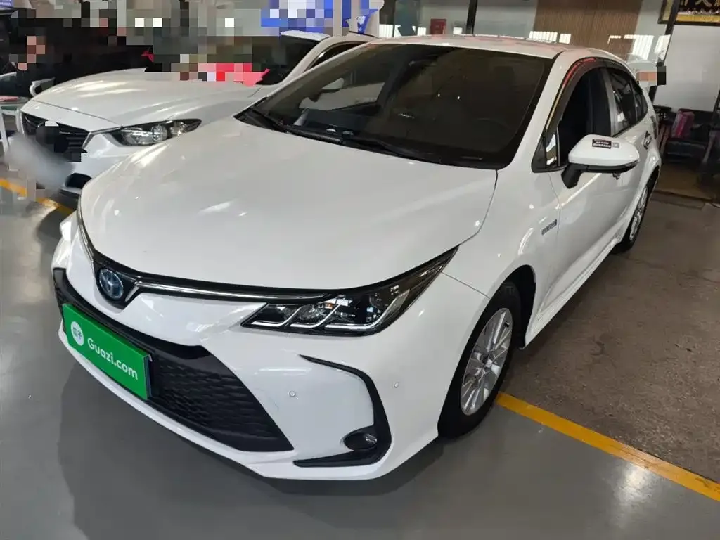 Toyota Corolla 2023 из CN, фото 2