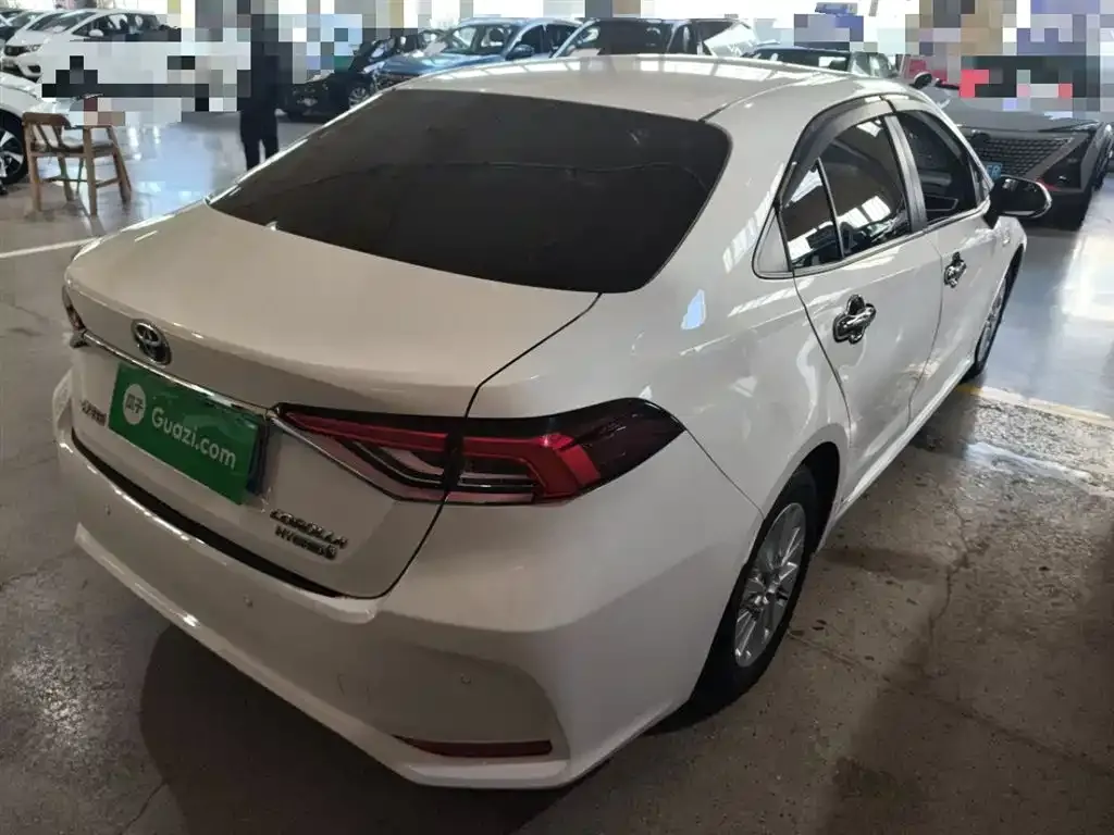 Toyota Corolla 2023 из CN, фото 7