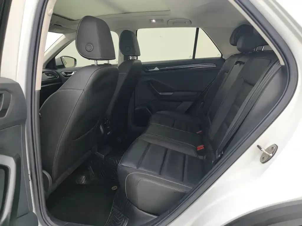 Volkswagen T-Roc 2022 из CN, фото 8