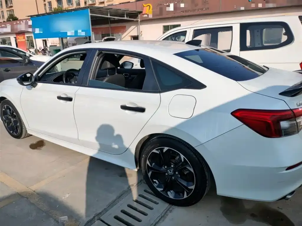 Honda Civic 2023 из CN, фото 5