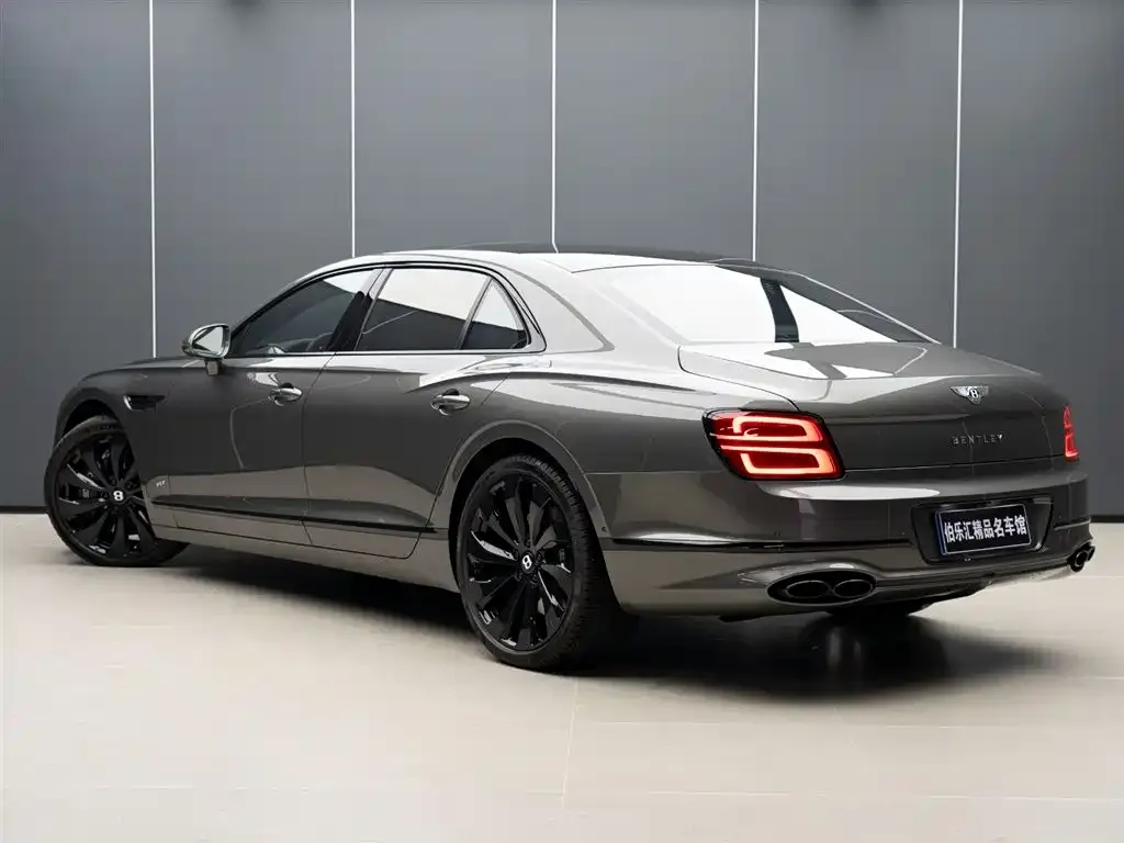 Bentley Flying Spur 2022 из CN, фото 4