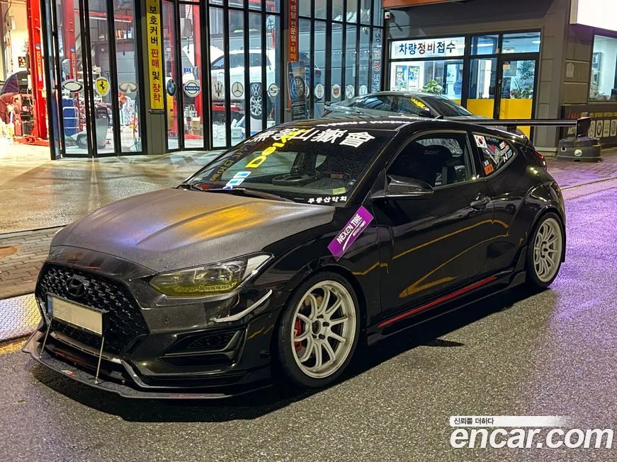 Hyundai Veloster — фото 1