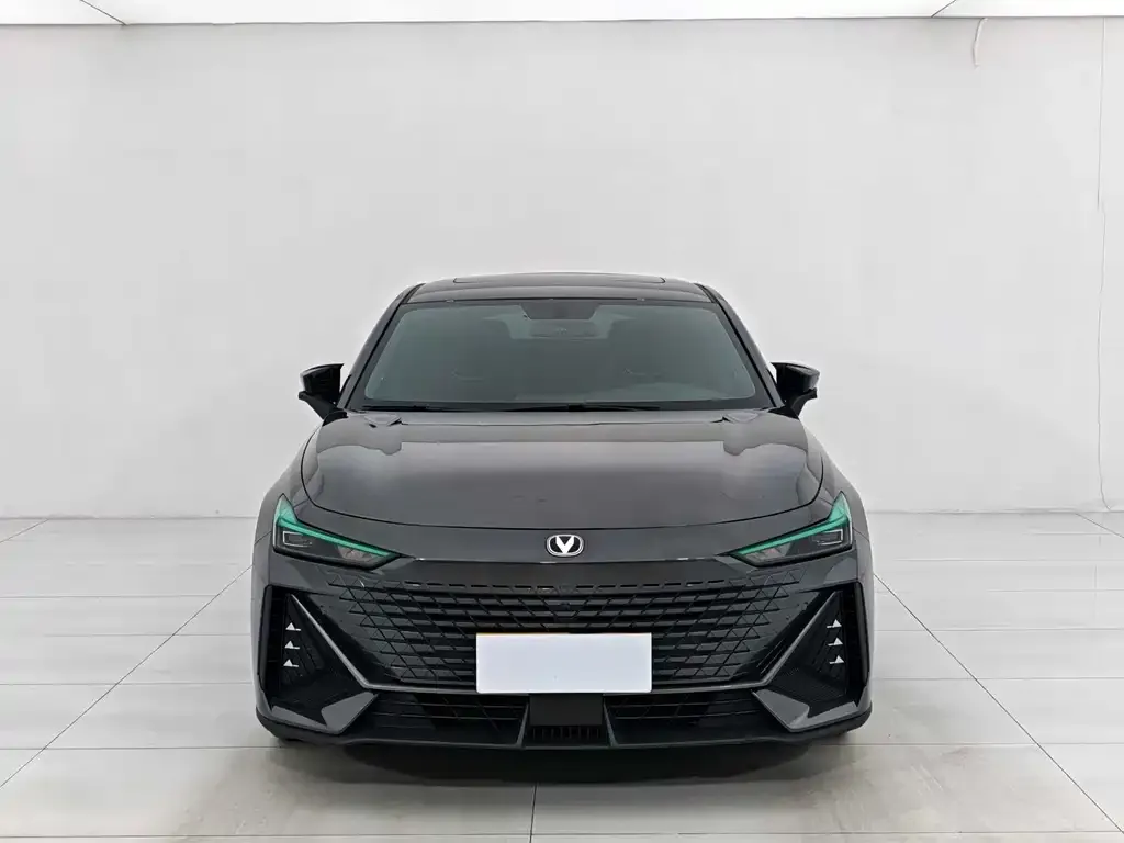 Changan UNI-V 2023 из CN, фото 2