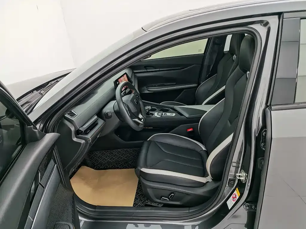 Changan UNI-V 2023 из CN, фото 9