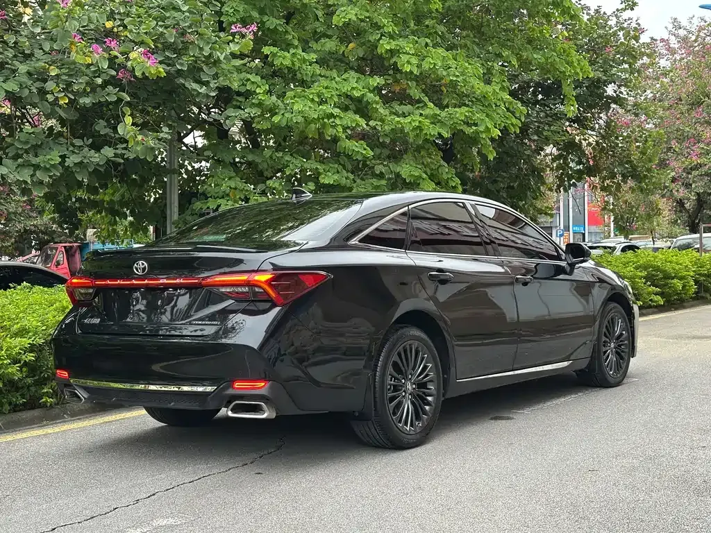 Toyota Avalon 2024 из CN, фото 4