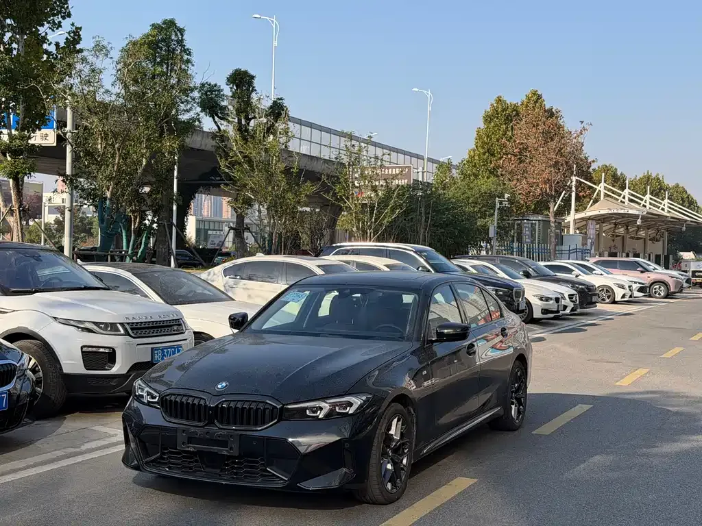 BMW 3 Series 2024 из CN, фото 1