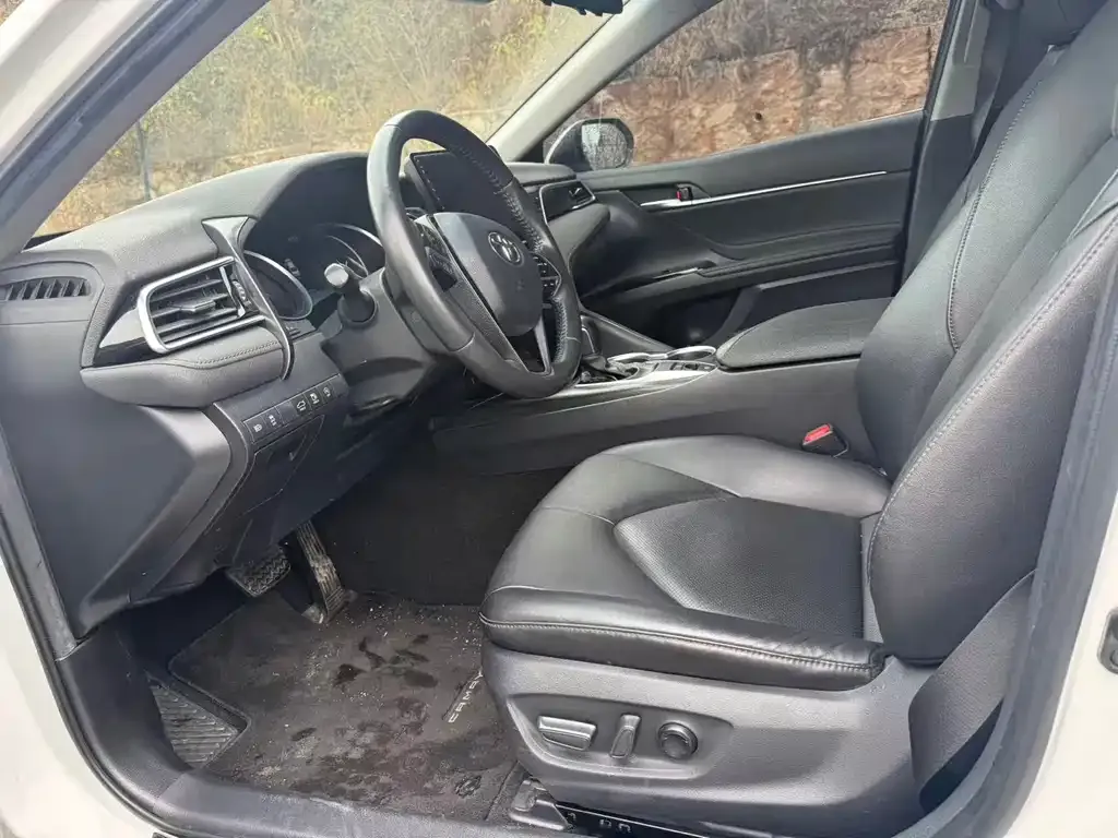 Toyota Camry 2022 из CN, фото 8
