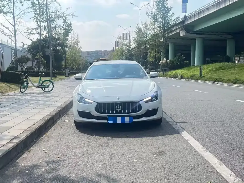 Maserati Ghibli 2023 из CN, фото 2