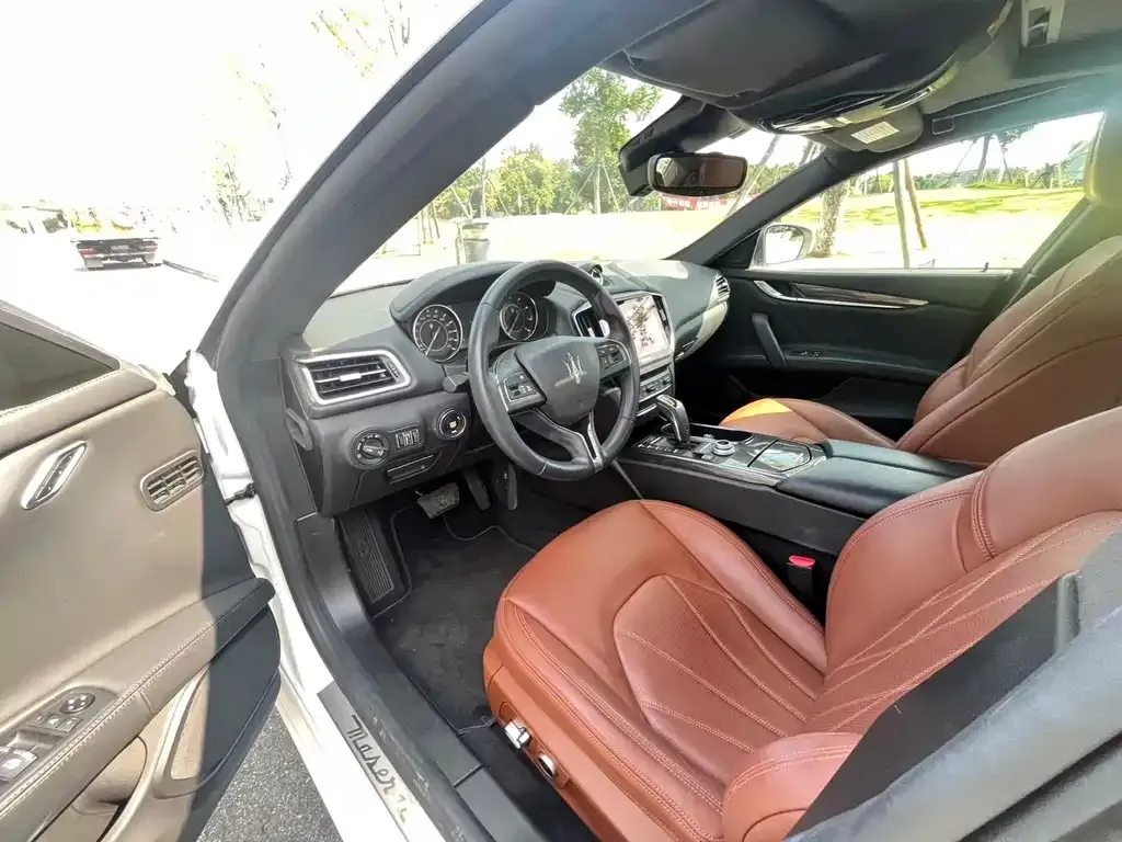 Maserati Ghibli 2023 из CN, фото 4