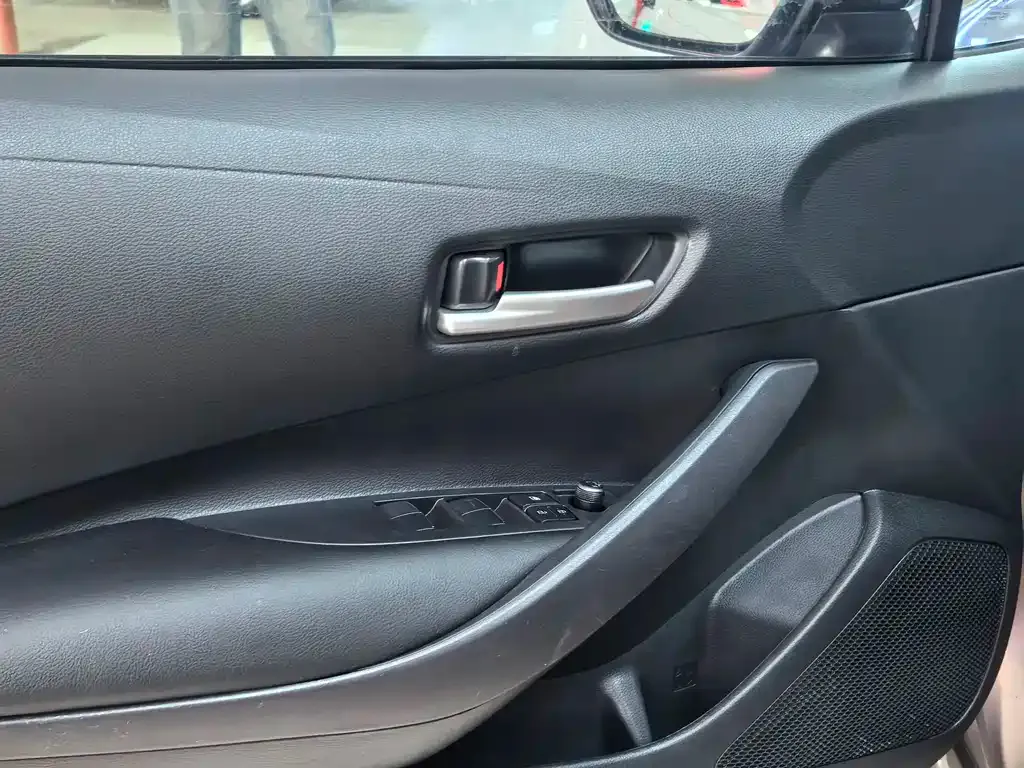 Toyota Corolla 2021 из CN, фото 10