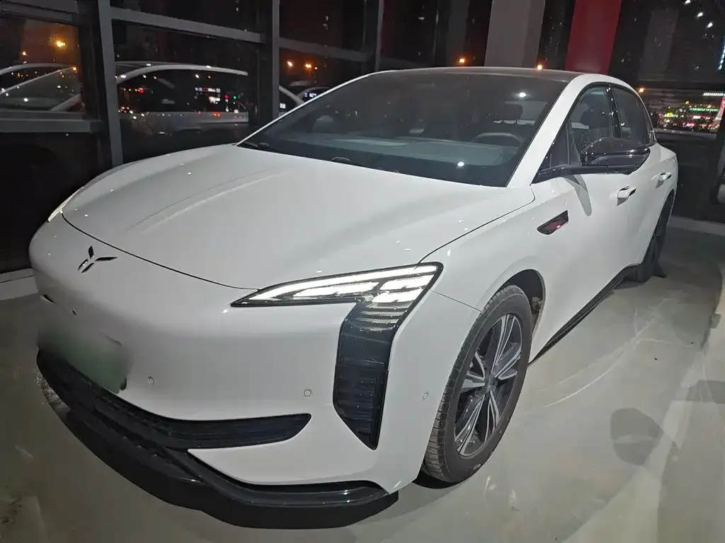 Hongqi EH7 2024 из CN, фото 1