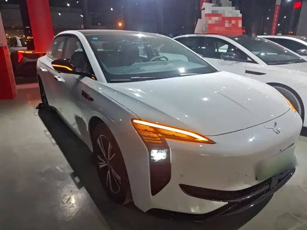 Hongqi EH7 2024 из CN, фото 4