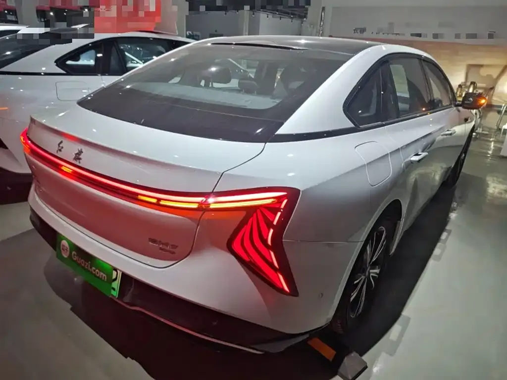 Hongqi EH7 2024 из CN, фото 7