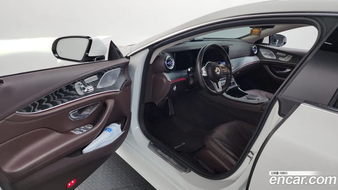 Mercedes-Benz CLS-Class — фото 10