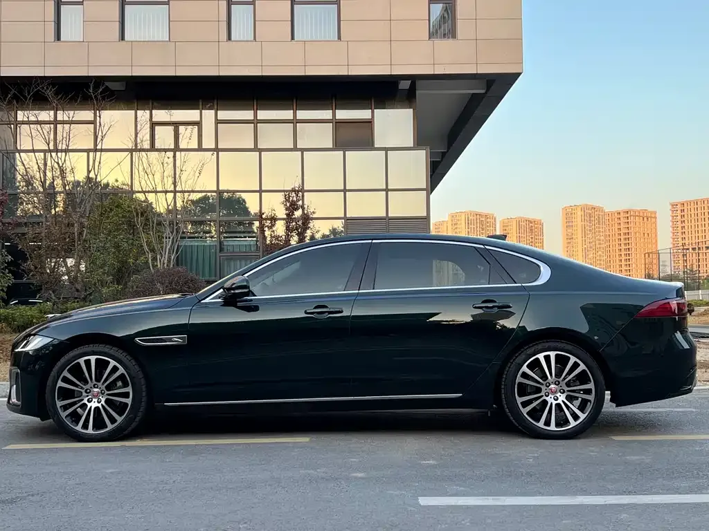Jaguar XFL 2023 из CN, фото 3