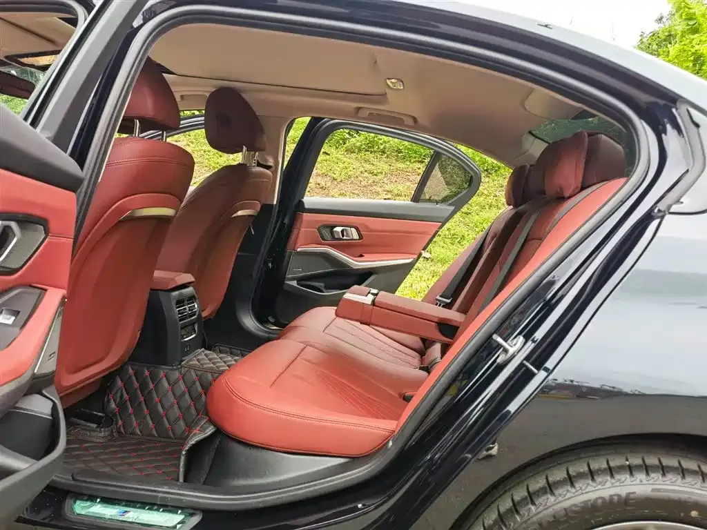 BMW 3 Series 2024 из CN, фото 10
