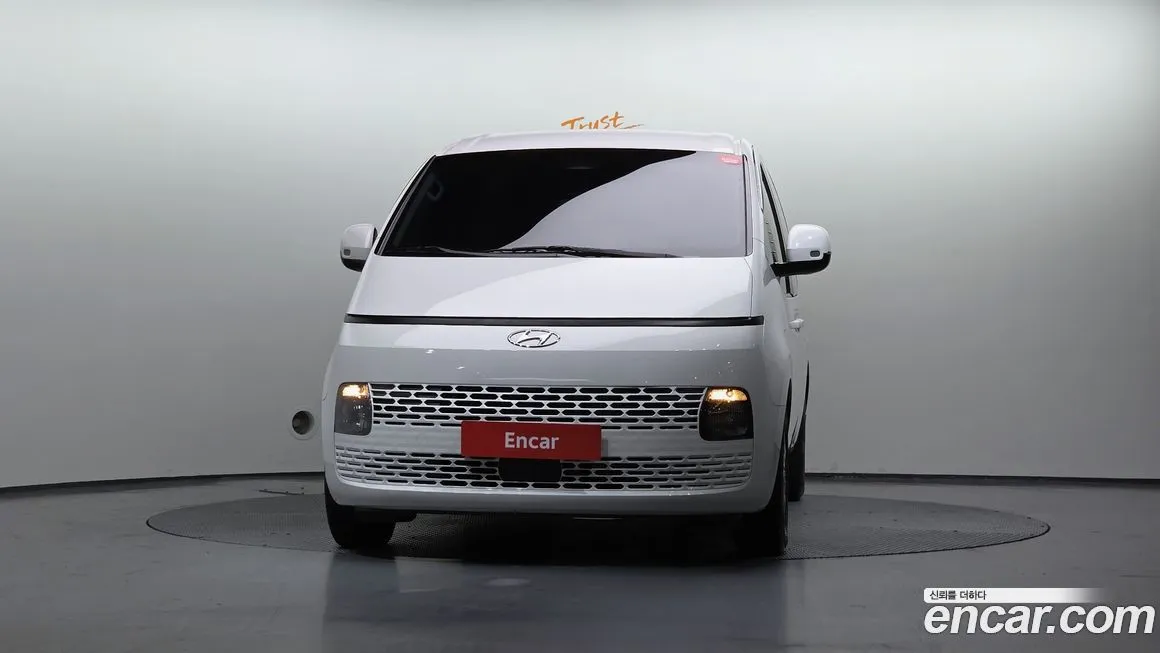 Hyundai Staria — фото 3