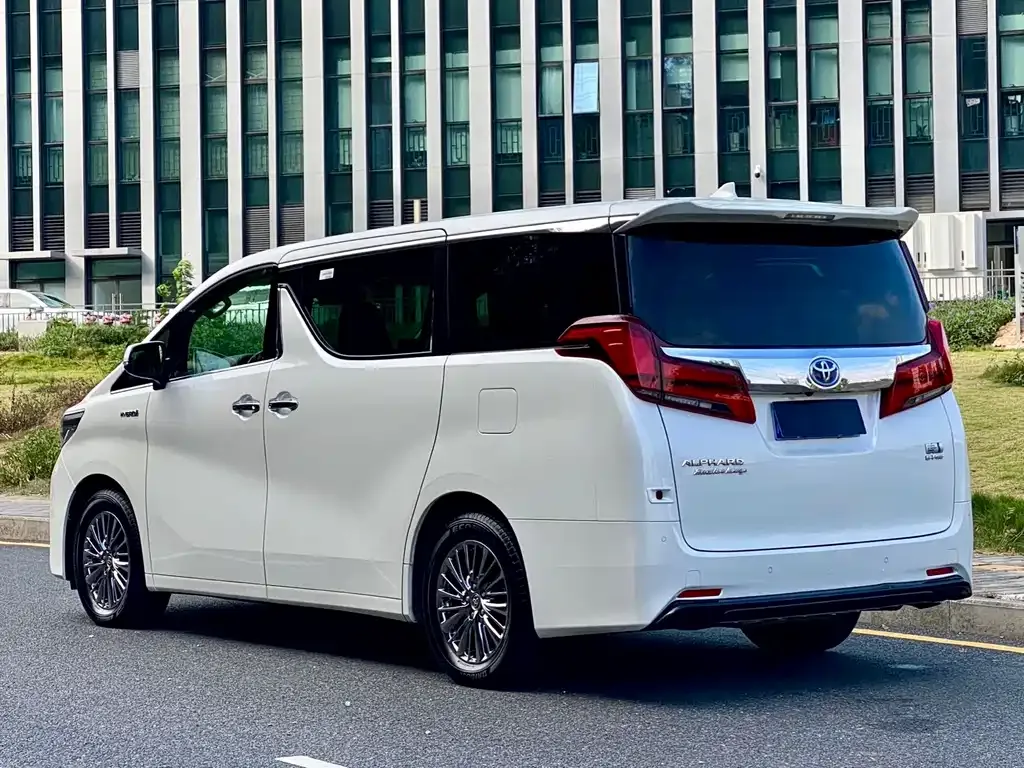 Toyota Alphard 2021 из CN, фото 5