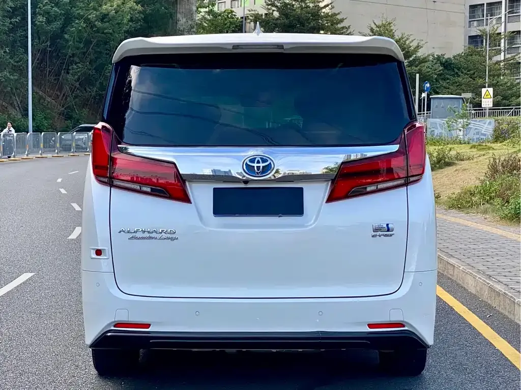 Toyota Alphard 2021 из CN, фото 6